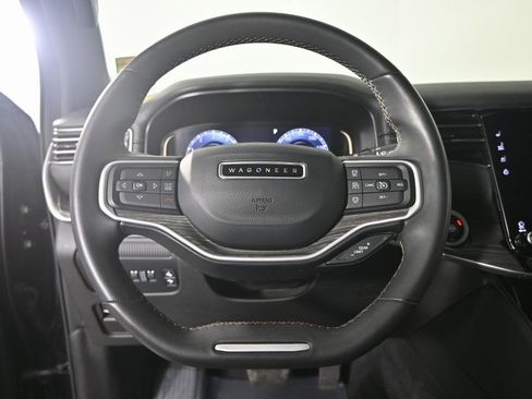 Used 2022 Jeep Wagoneer Series III image 34