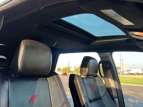 Used 2022 Dodge Durango R/T image 32