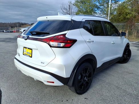 Used 2023 Nissan Kicks SV image 21