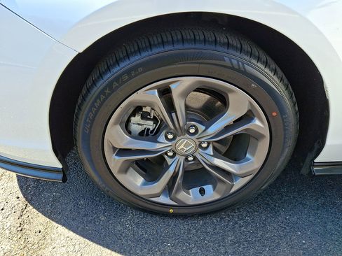 Certified 2023 Honda Accord EX-L image 28