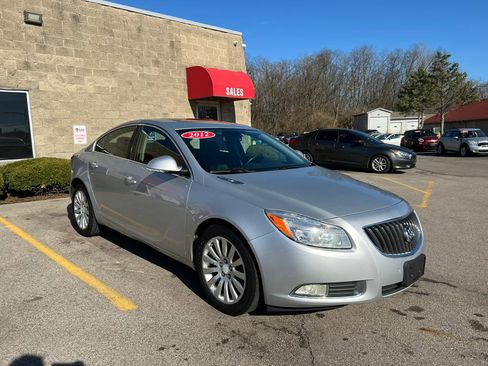 Used 2012 Buick Regal Leather FWD image 3