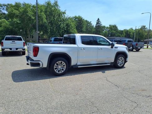 Used 2022 GMC Sierra 1500 Denali image 3