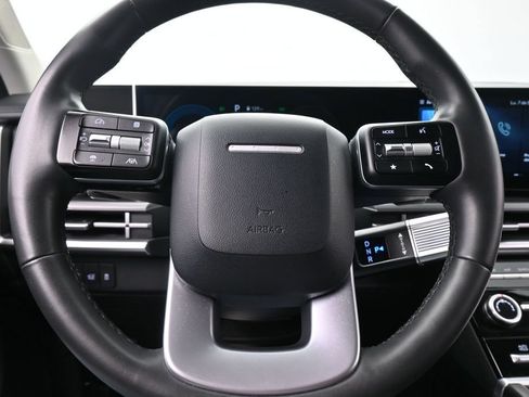 Used 2025 Hyundai Santa Fe SE FWD image 25