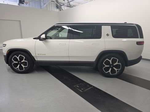 Used 2024 Rivian R1S Adventure image 2