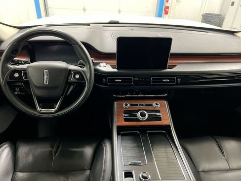 Used 2022 Lincoln Aviator Reserve w/ Equipment Group 201A image 10
