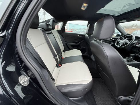 Used 2020 Volkswagen Jetta R-Line image 23