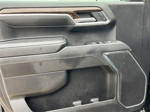 Used 2022 GMC Sierra 1500 Elevation image 17
