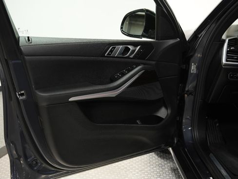 Used 2019 BMW X5 xDrive40i w/ Premium Package 2 image 25