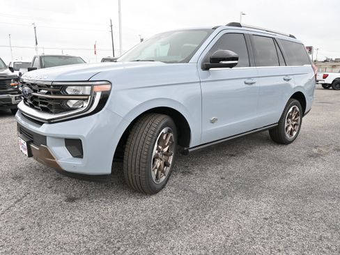 New 2026 Ford Expedition King Ranch image 10