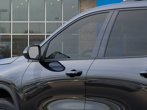 New 2027 Chevrolet Traverse LT w/ Midnight/Sport Edition FWD image 12