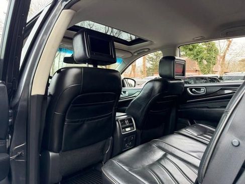 Used 2013 INFINITI JX35 Base w/ Premium Pkg image 25