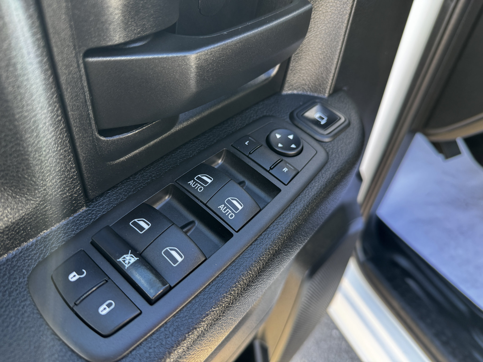 Used 2024 RAM 2500 Tradesman w/ Snow Chief Group AWD/4WD image 14