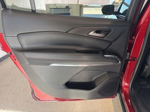 Used 2024 Chevrolet Traverse Z71 image 38