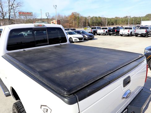 Used 2016 Ford F250 Lariat w/ Lariat Ultimate Package image 49