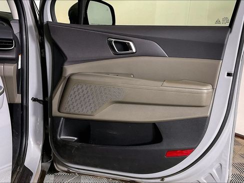 Used 2026 Kia Carnival SX FWD image 23
