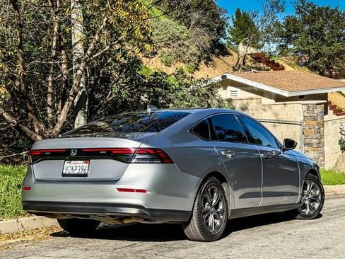 Used 2023 Honda Accord EX image 18