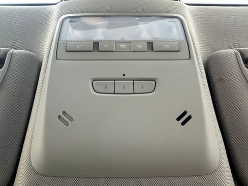Used 2017 Buick Encore Essence FWD image 24