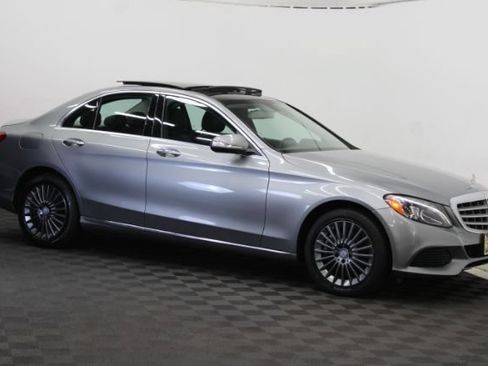 Used 2015 Mercedes-Benz C 300 4MATIC Sedan image 3