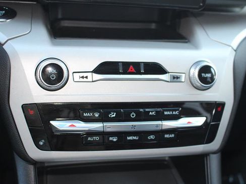 Used 2023 Ford Explorer XLT w/ Equipment Group 202A image 20