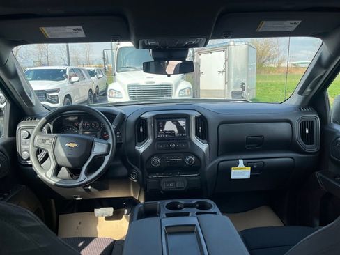 New 2026 Chevrolet Silverado 1500 W/T w/ Remote Keyless Entry Package AWD/4WD image 22