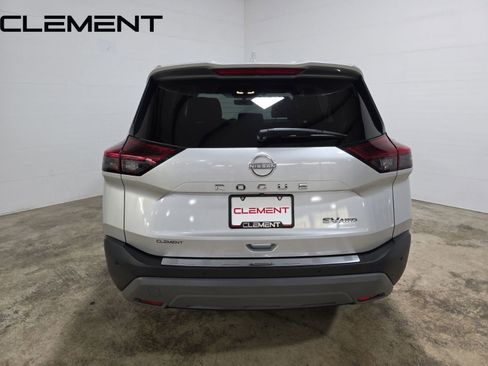Used 2022 Nissan Rogue SV image 7