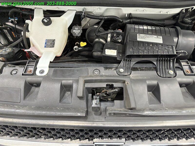 Used 2019 Chevrolet Express 2500 w/ Driver Convenience Package RWD image 6