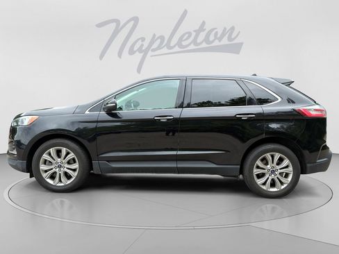 Used 2022 Ford Edge Titanium AWD/4WD image 4