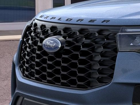 New 2026 Ford Explorer ST-Line w/ ST-Line Street Pack AWD/4WD image 18
