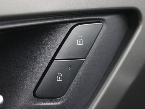 New 2026 Chevrolet Traverse LT w/ Driver Confidence Package FWD image 24