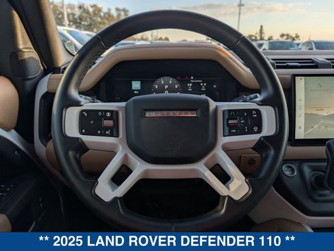 Used 2025 Land Rover Defender 110 X-Dynamic SE image 25