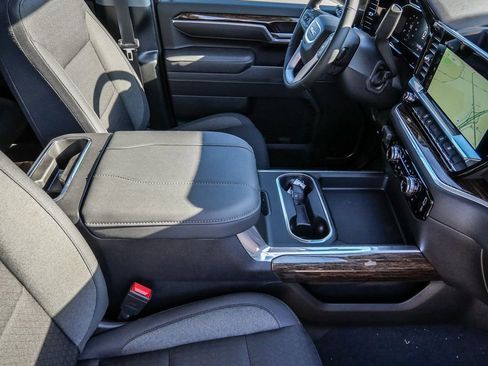 New 2026 GMC Sierra 3500 SLE w/ SLE Convenience Package image 14