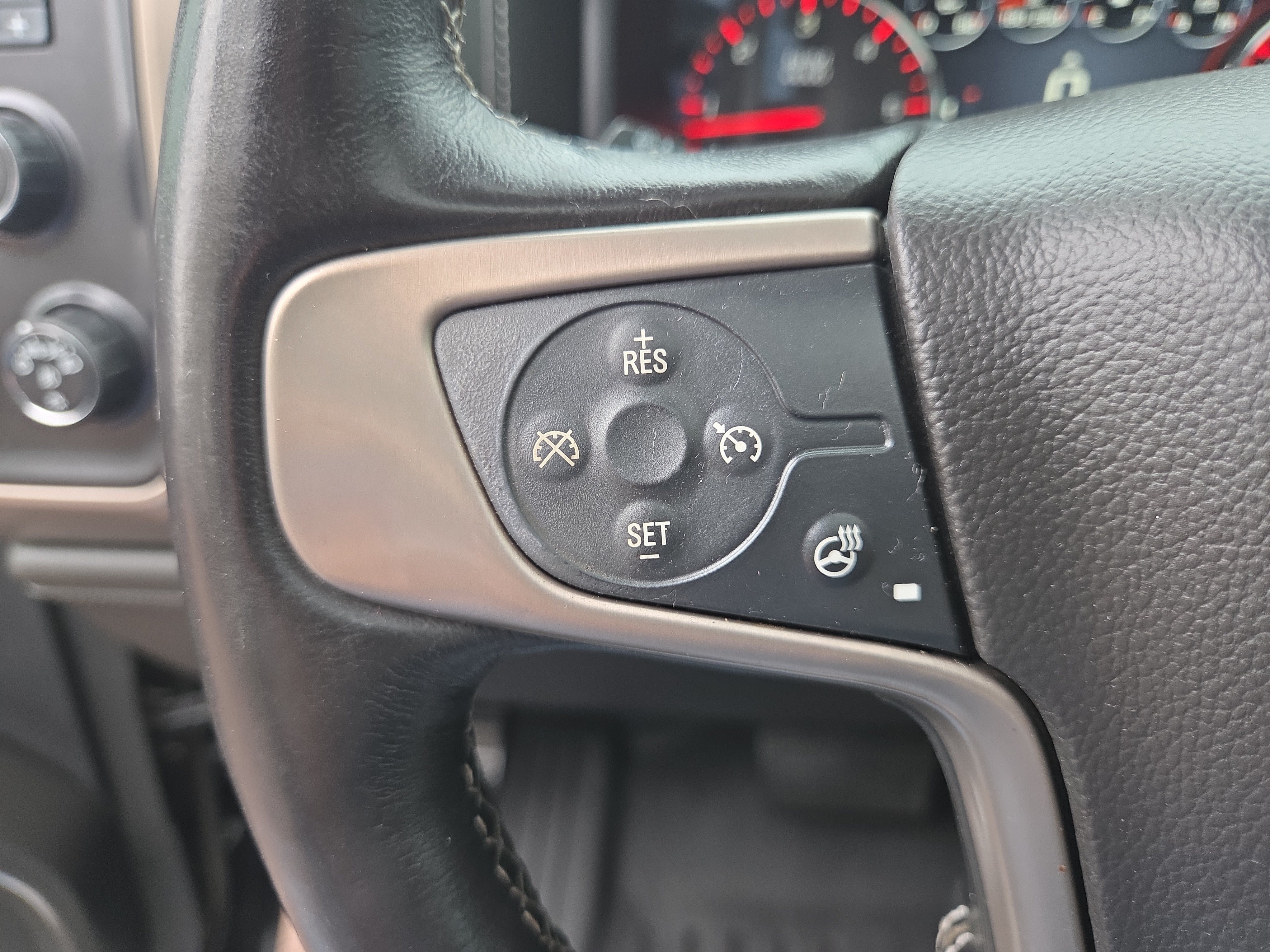 Used 2015 GMC Sierra 1500 Denali AWD/4WD image 28