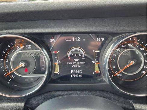 Used 2020 Jeep Wrangler Unlimited Sahara AWD/4WD image 34