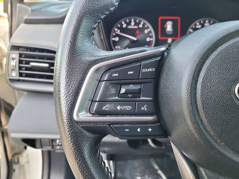 Used 2024 Subaru Outback Premium AWD/4WD image 22