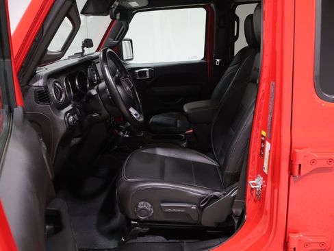 Used 2022 Jeep Gladiator Overland w/ Popular Equipment Package AWD/4WD image 12