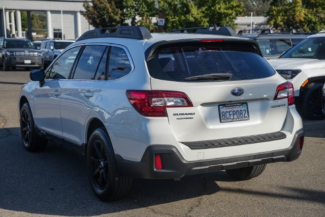 Used 2018 Subaru Outback 2.5i AWD/4WD image 2