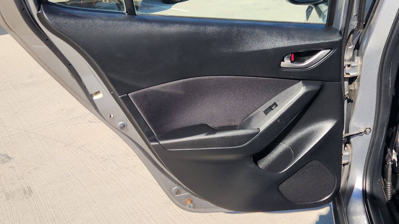 Used 2014 MAZDA MAZDA3 i Sport FWD image 18