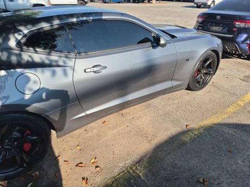 Used 2021 Chevrolet Camaro SS RWD image 8