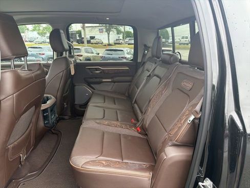 Used 2025 RAM 1500 Limited AWD/4WD image 4