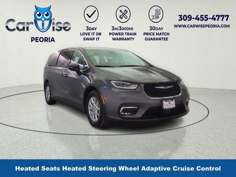 Used 2023 Chrysler Pacifica Touring-L image 1