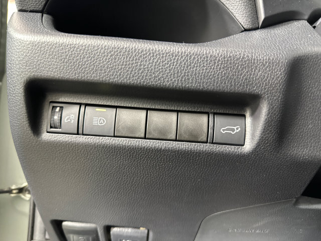 Used 2021 Toyota RAV4 TRD Off-Road AWD/4WD image 15