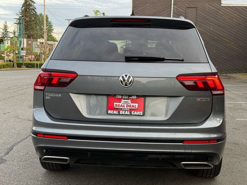 Used 2020 Volkswagen Tiguan SE R-Line w/ 3rd Row Seat Package AWD/4WD image 3