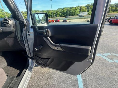 Used 2014 Jeep Wrangler Sport AWD/4WD image 30
