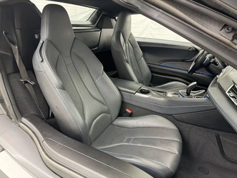 Used 2019 BMW i8 Roadster AWD/4WD image 35