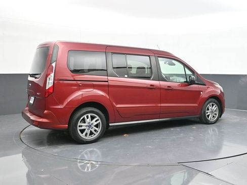 Used 2021 Ford Transit Connect XLT image 16