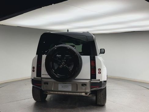 Certified 2025 Land Rover Defender 110 X-Dynamic SE image 3