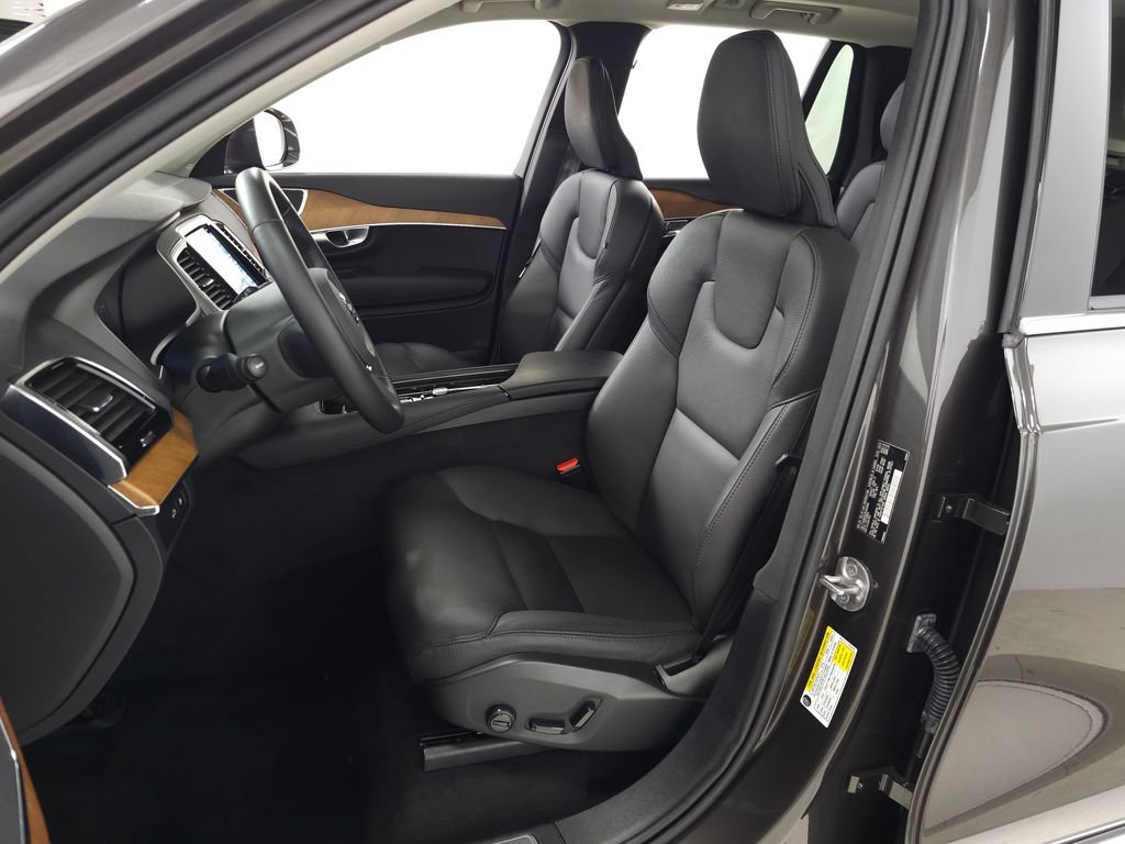 Certified 2024 Volvo XC90 T8 Plus w/ Protection Package AWD/4WD image 15