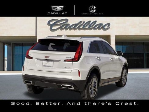 Used 2024 Cadillac XT4 Premium Luxury image 3