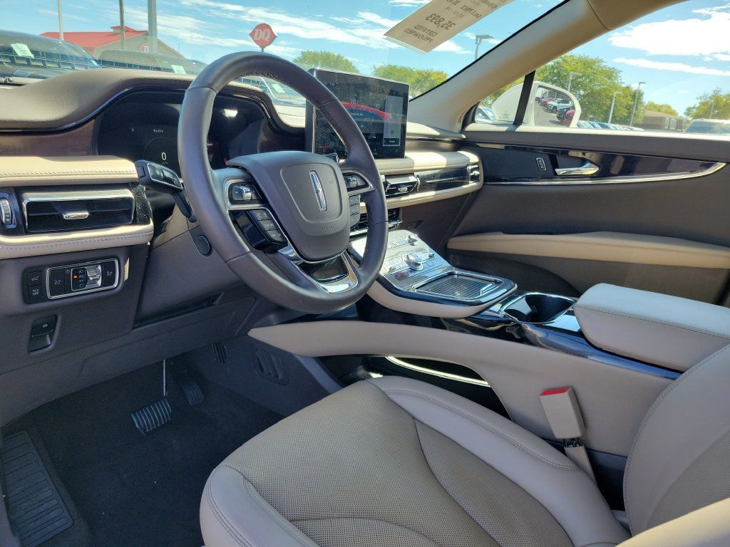 Certified 2023 Lincoln Nautilus Reserve AWD/4WD image 21