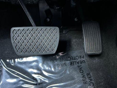 Used 2023 Honda Accord EX image 31